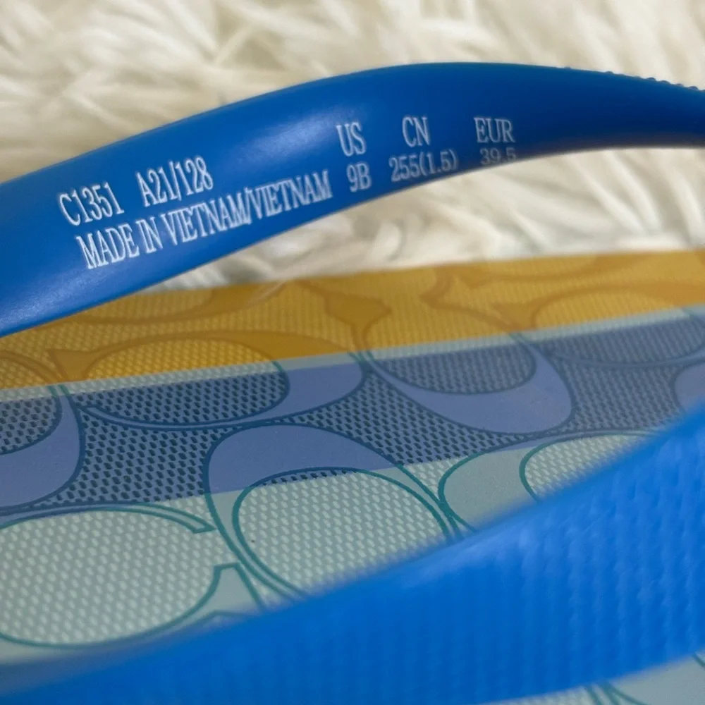 Coach  Multicolor Flip Flops